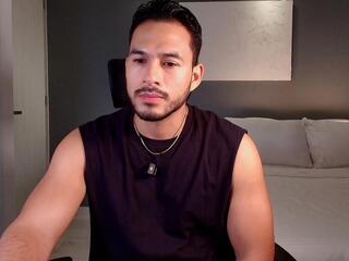 Lian Cruz webcam model stream image