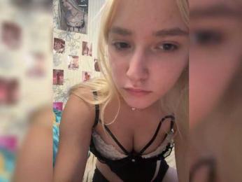 NikaMii webcam model stream image