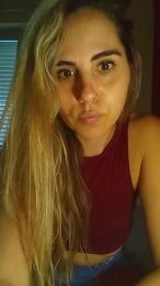 Emilyvuxa webcam cam4 model stream image