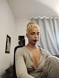 Helenoir webcam stripchat model stream image