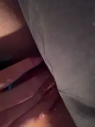 DollyTall webcam model stream image