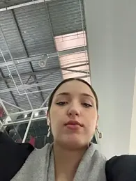 DollyTall webcam model stream image