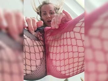 Alenushka888 webcam model stream image