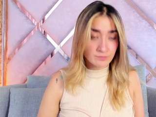 lucy-davies webcam model stream image