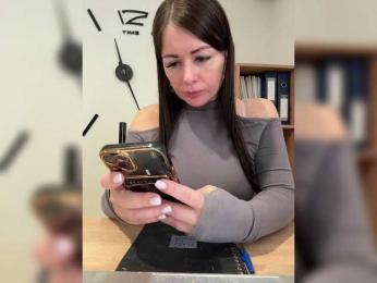 Fox_Black webcam bongacams model stream image