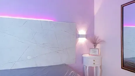 AbrilBrent webcam model stream image