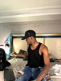 AaronCruz_ webcam stripchat model stream image