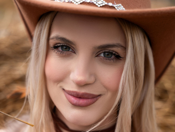 Eden webcam model stream image