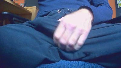 cum_man_cgn webcam cam4 model stream image