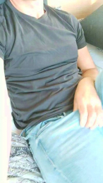 Superworms webcam model stream image