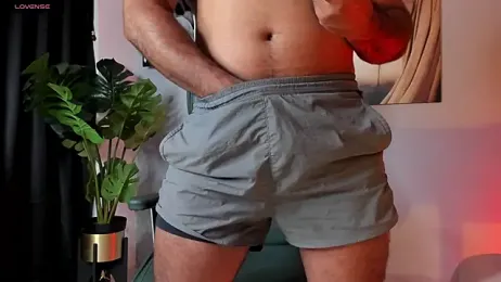 noah_crux webcam stripchat model stream image