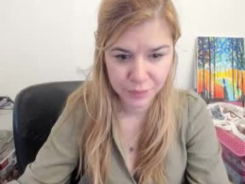 artsyandcraftsy_ webcam model stream image