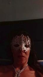 StoneLinda webcam model stream image