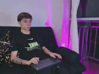 ethan_and_ava webcam model stream image