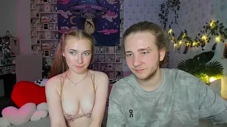 swiity_room_ webcam model stream image