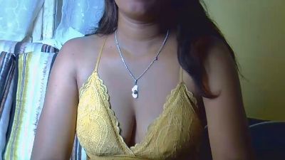 Crystal_bella webcam cam4 model stream image
