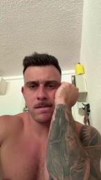 Elyoruga webcam model stream image