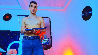 Marcus_hanks1 webcam cam4 model stream image