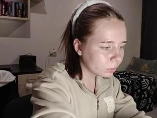 Suzanna Tinklenberg webcam model stream image