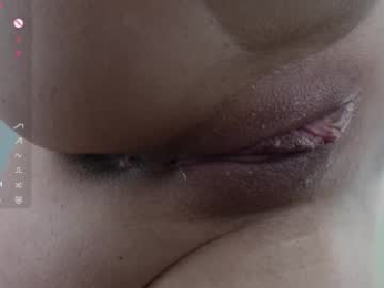 gloriamillss webcam model stream image