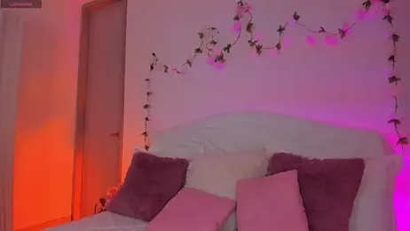 PettyCloeh webcam model stream image