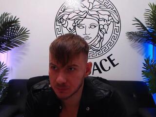 Marco Riciardo webcam flirt4free model stream image