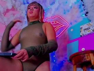 tiffany-delux webcam model stream image