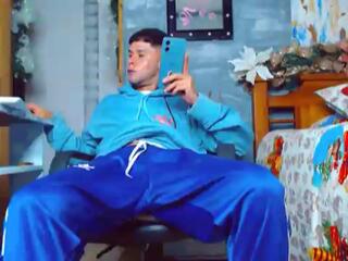 Derryck webcam model stream image