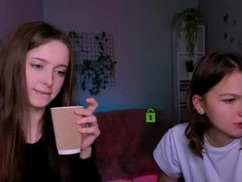 liana_best webcam model stream image