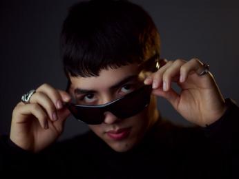 AxelStong webcam model stream image