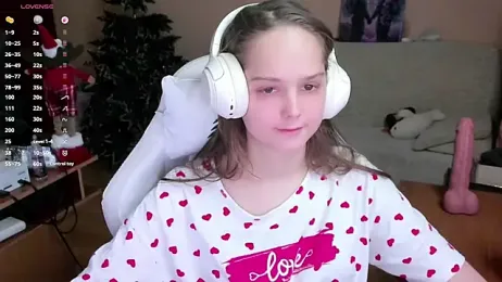 SharybbFace webcam stripchat model stream image