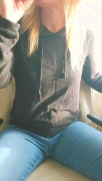 BlueEye_Girl webcam model stream image