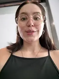 meow_girl webcam model stream image