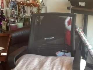 pupscritch webcam model stream image