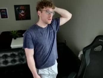 blueeyedtallguy webcam model stream image