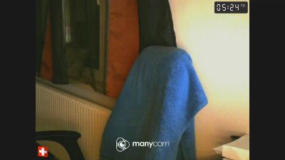 benenzo webcam model stream image