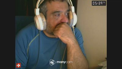 benenzo webcam model stream image