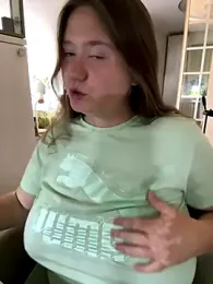 remirann_ webcam model stream image