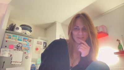 Melove07 webcam cam4 model stream image