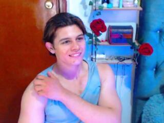 Erick Lion webcam model stream image