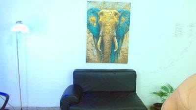 Matiius18 webcam model stream image