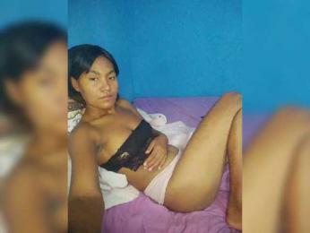 Carmella1 webcam model stream image