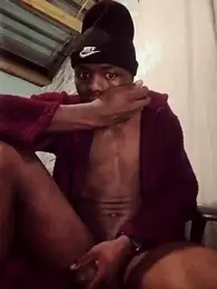 DigCrok webcam model stream image