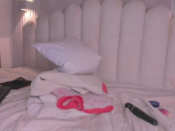 Pamela-78 webcam model stream image