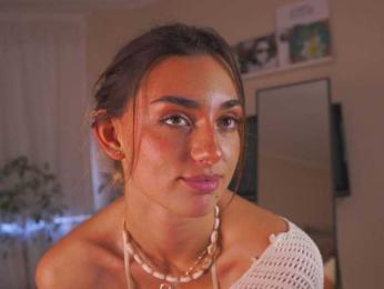 DinaWonder webcam bongacams model stream image