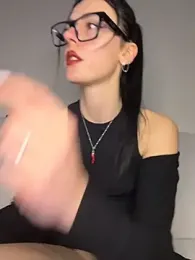 alibi_room webcam model stream image