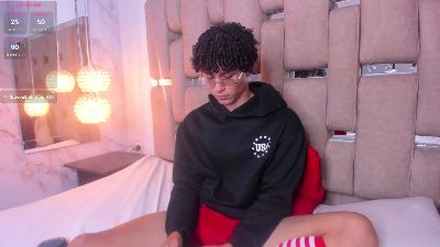 MagnoRose_ webcam cam4 model stream image
