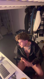 Plewus99 webcam cam4 model stream image