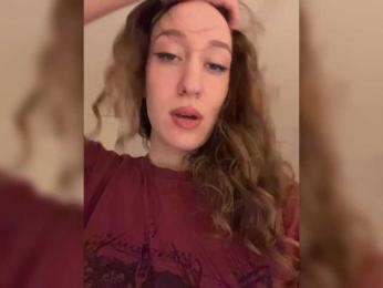 Chikipikin webcam model stream image