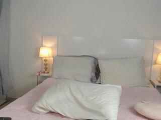 Alliee Mod webcam model stream image